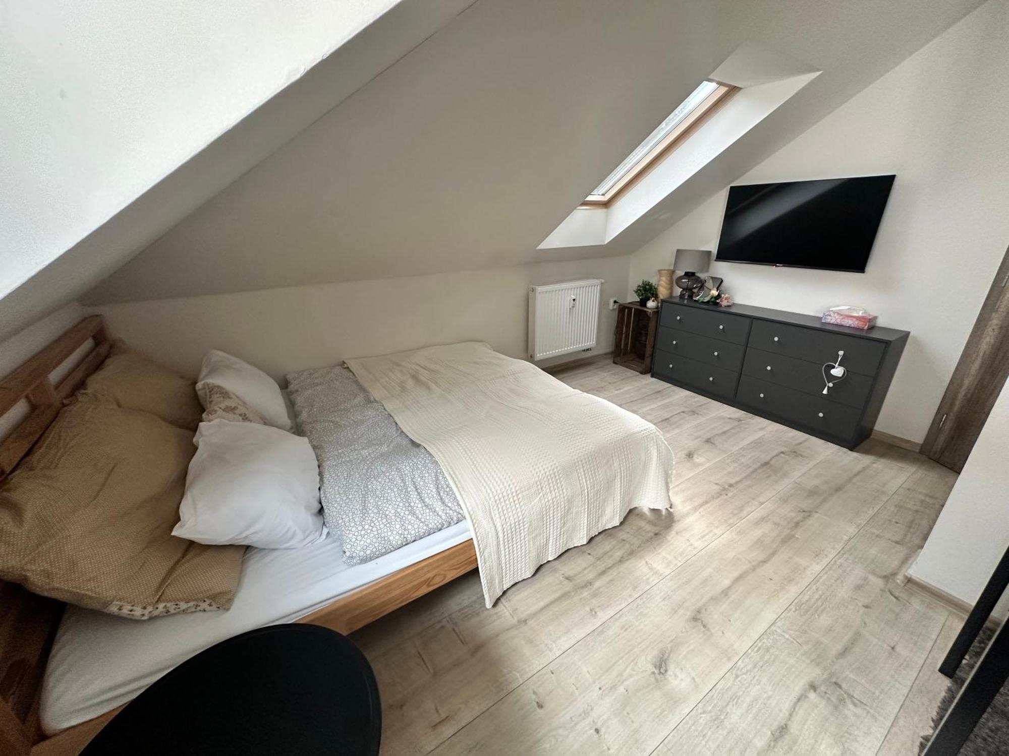 Number 5 Vlevo Dole Apartment โรกีนีซ นัด ยีเซอโร ภายนอก รูปภาพ